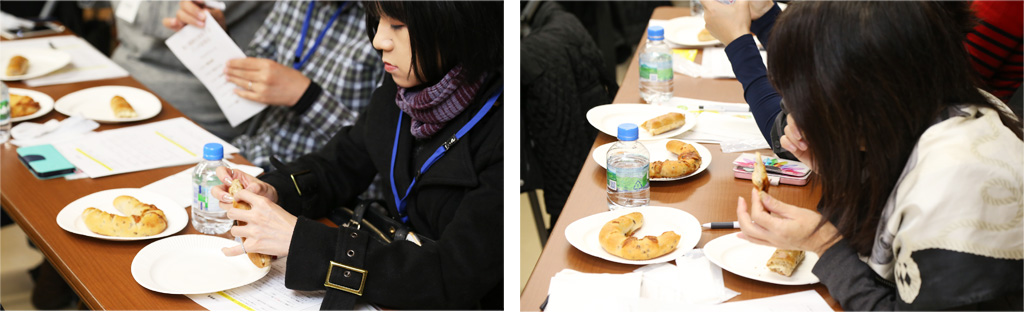 パンの試食タイムの写真